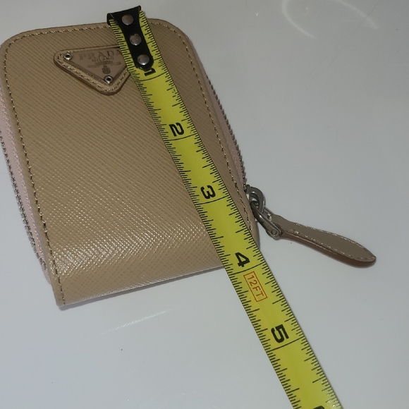 Authentique NEW Prada Beige Leather Satchel WHIT accesories. - Picture 13 of 16